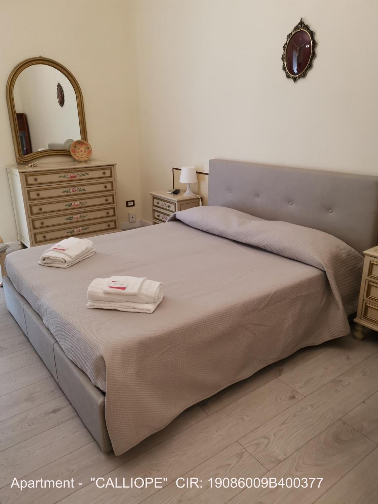 Rocca Di Cerere "Rocca Da Zeru" Apartments Ена Екстериор снимка