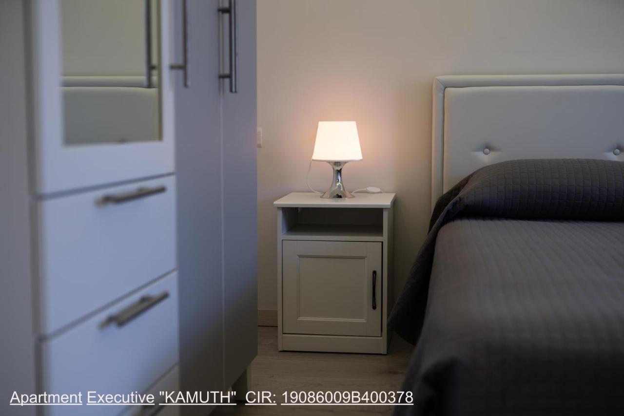 Rocca Di Cerere "Rocca Da Zeru" Apartments Ена Екстериор снимка