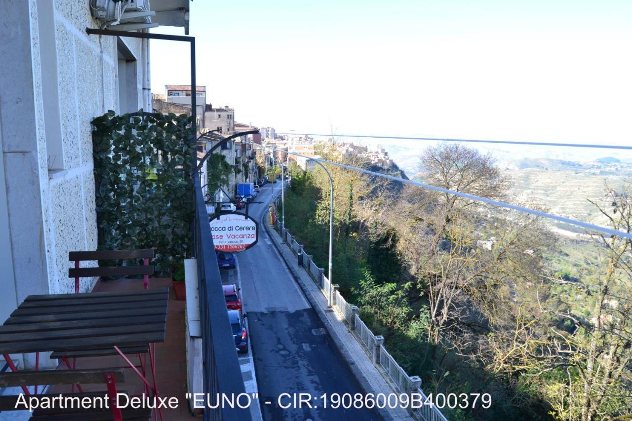 Rocca Di Cerere "Rocca Da Zeru" Apartments Ена Екстериор снимка