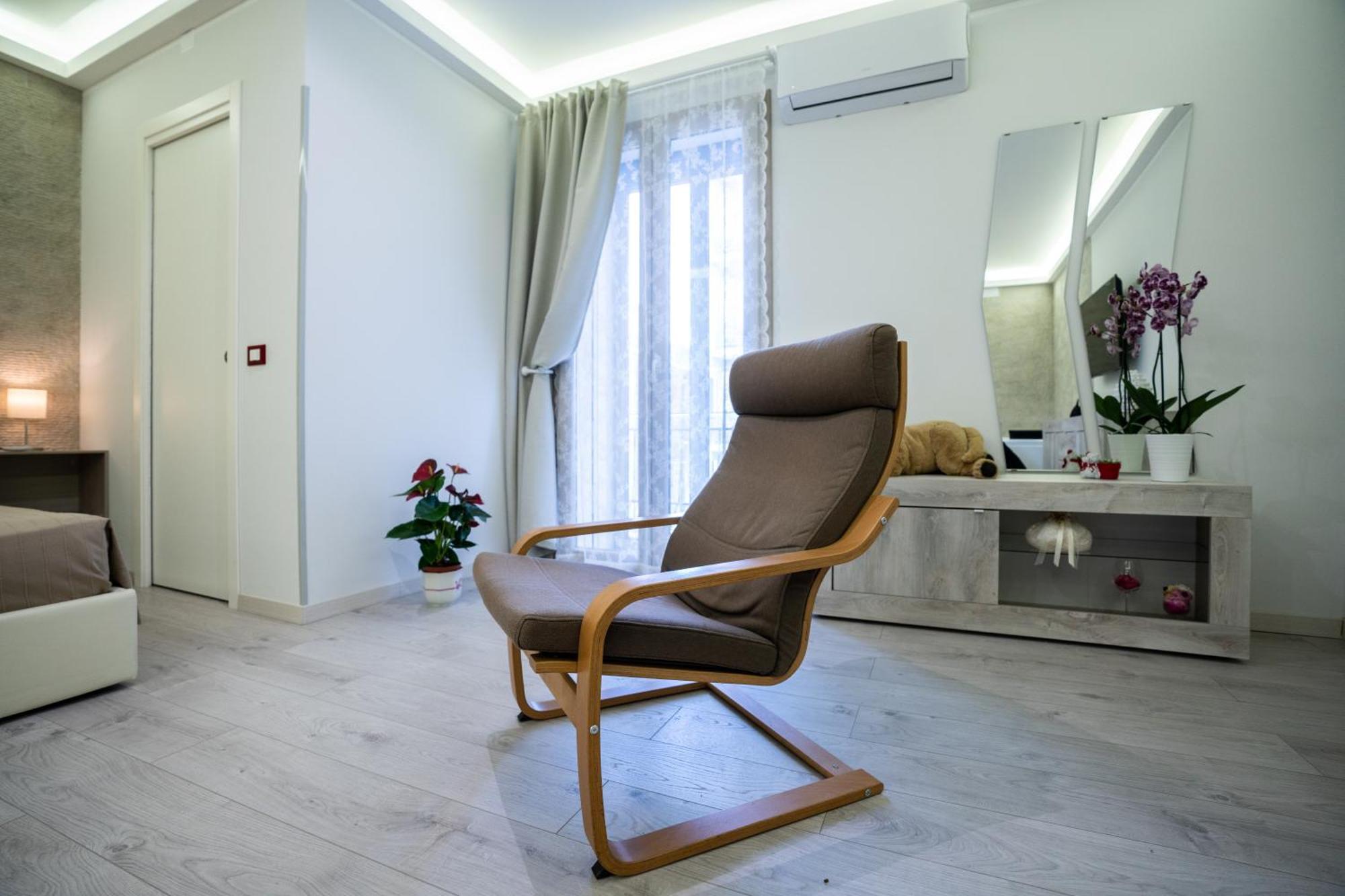 Rocca Di Cerere "Rocca Da Zeru" Apartments Ена Екстериор снимка